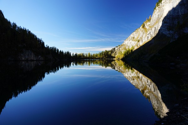 Herrliche Spiegelung beim Vorderen Lahngangsee