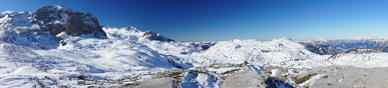 Blick vom Niederen Rumpler Richtung Westen über einen Teil unserer Abfahrtsroute. Links der Taubenkogel. (Klick zur Vergrößerung)