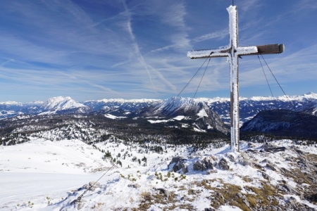 Gipfelkreuz am Hirzberg