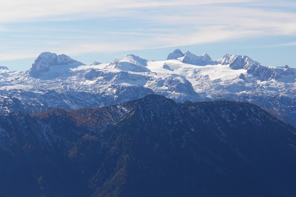 Die höchsten Gipfel im Dachsteingebirge über den Gletschern