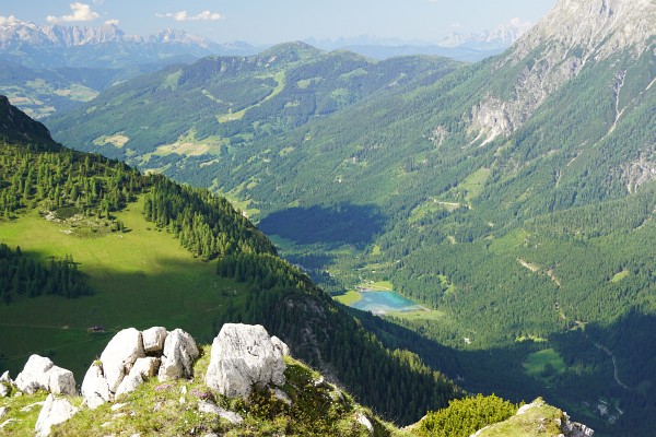 Blick talauswärts zum Jägersee