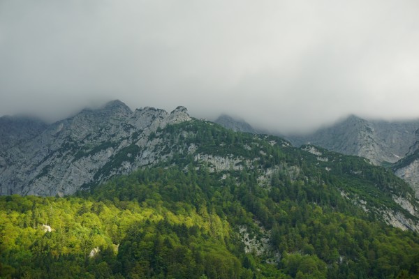 Wolken über dem Grimming-Südostgrat