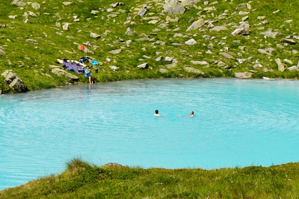 Erfrischendes Bad im Seekarlsee