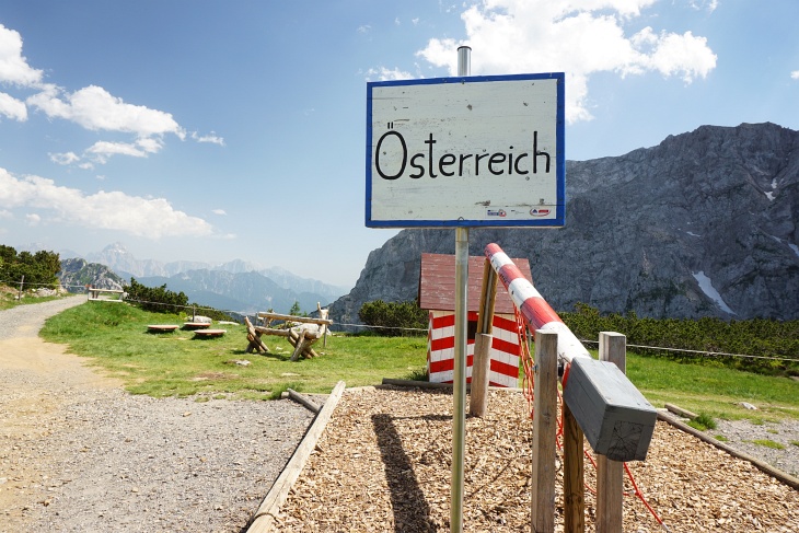 Grenzwechsel hatten wir heute einige vorgenommen, da die Route streckenweise genau an der Staatsgrenze Österreich-Italien verläuft.