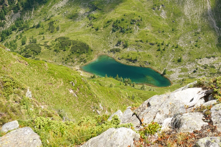 Den ganzen Tag über erkenne ich Besucher am Moaralmsee. Nach meinem Eintreffen bin ich dann aber alleine.